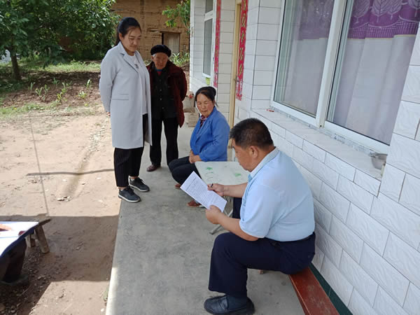 結(jié)對幫扶入戶 助力脫貧攻堅