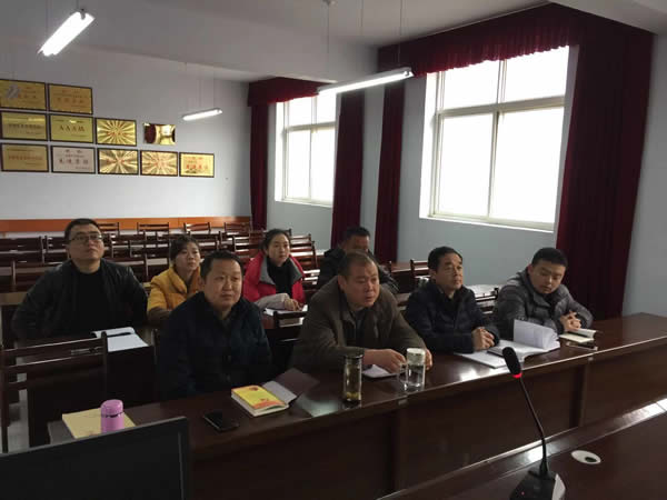 隴運集團公司黨委組織開展黨課輔導和理論學習中心組(擴大)學習教育活動