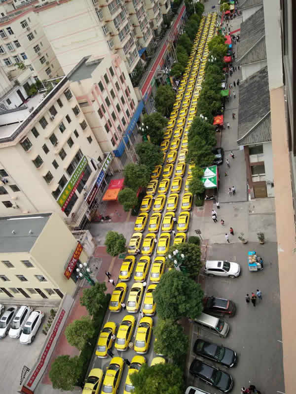 又是一年高考季，又到愛(ài)心送考時(shí)