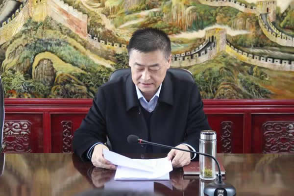 隴運集團公司黨委召開理論中心組集中學習暨黨委(擴大)會議