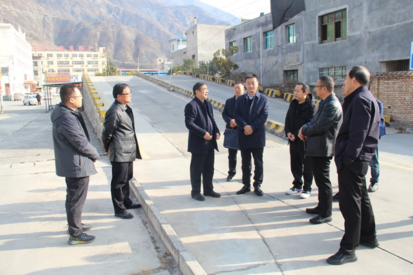 隴運集團公司領導班子一行深入隴南駕校 調研指導